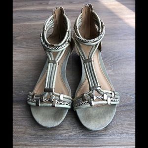 Aldo Ankle Cuff Sandals Size 7.5
